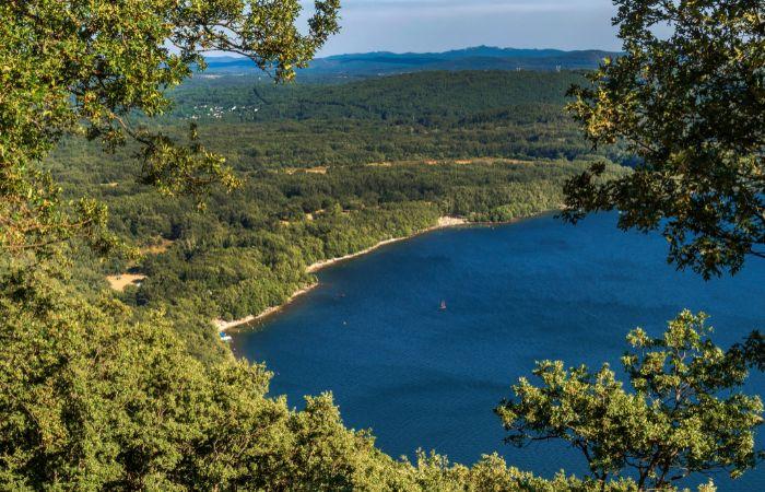 7 Lagos zum Baden und Genießen der Natur in Spanien