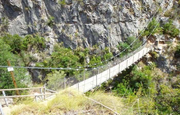 14 Höhepunkte: Routen durch Schluchten und Canyons mit atemberaubenden Brücken
