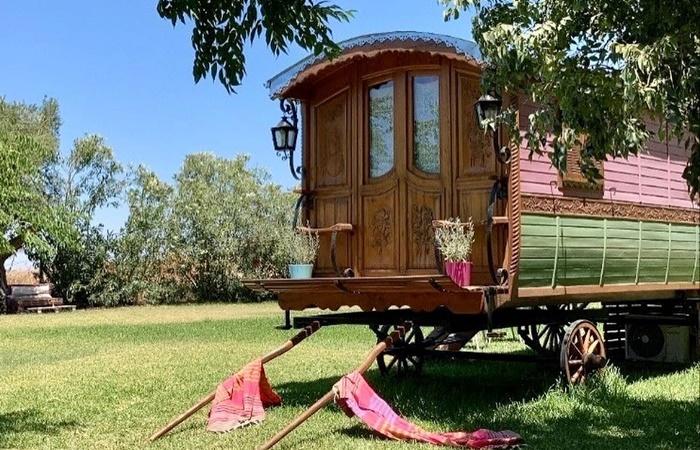Unterkünfte für Familien: Zigeunerwohnwagen in Cortijo Bablou