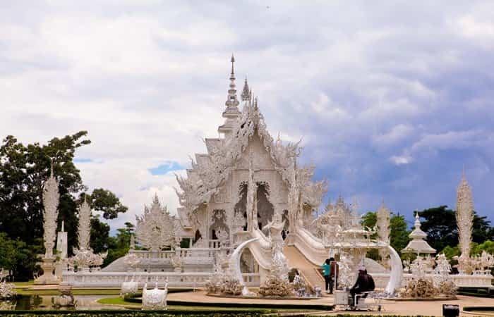 Es gibt exotische und sichere Reiseziele, die ihr euch als Familie nicht entgehen lassen solltet. Thailand ist ein perfektes Ziel
