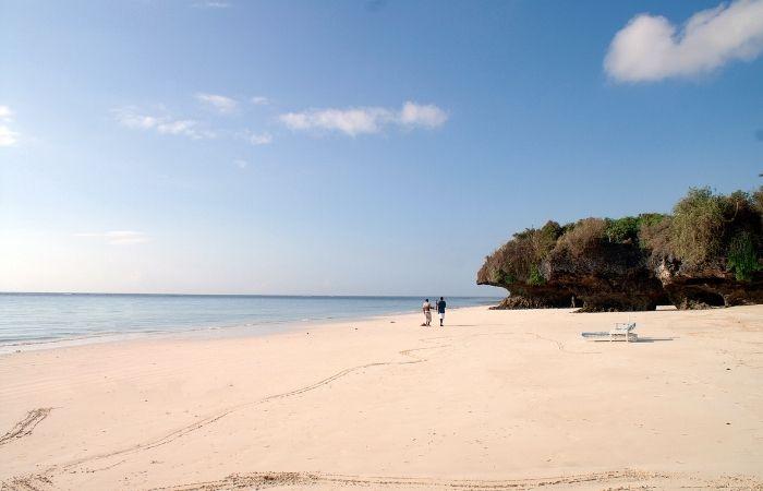 Kenya con bambini: spiaggia a Mombasa