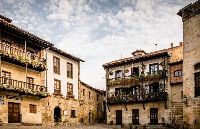 Plaza Mayor de Santillana de Mar
