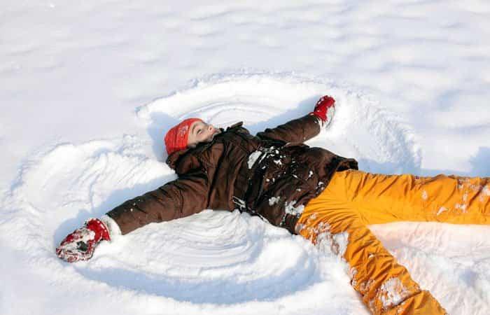 Die besten Spiele im Schnee mit Kindern