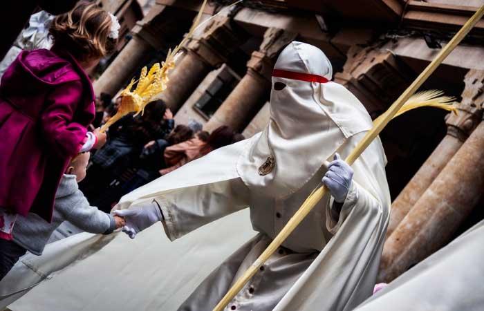 Karwoche Salamanca Kind Spanien Nazareno