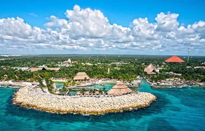 Panoramablick auf den Xcaret Park in der Riviera Maya