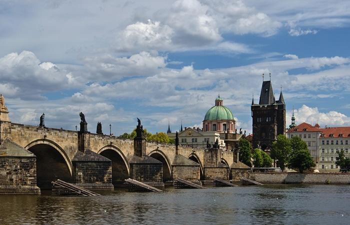 Kuriositäten der Tschechischen Republik: Karlsbrücke, Prag