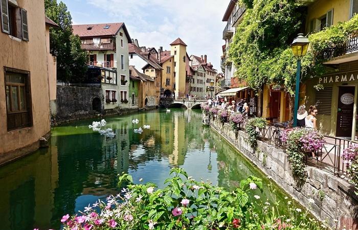 Kleine Städte in Europa: Annecy