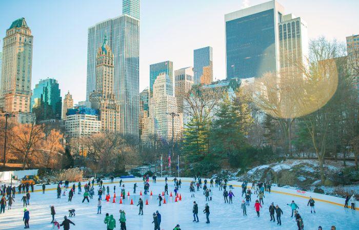 Reisen mit Kindern nach New York: im Winter, Eislaufen im Central Park