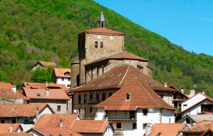 Isaba Navarra, turismo rurale per sfuggire al caldo in Spagna