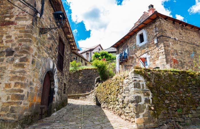 Ochagavía, Navarra, una delle escapate rurali perfette per l'estate