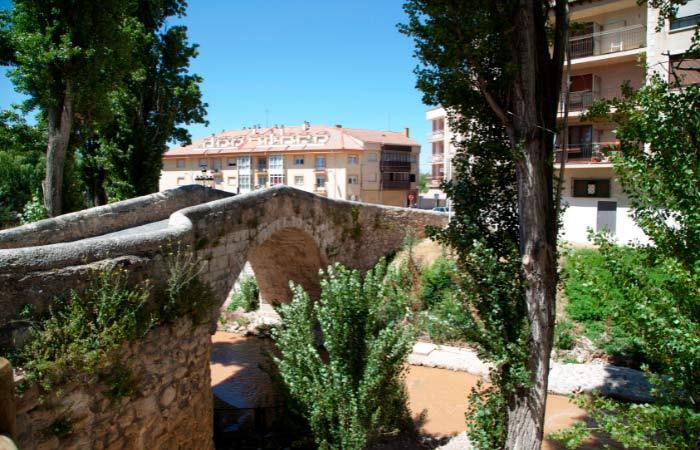 Aranda de Duero Brücke Spanien hübsches Dorf