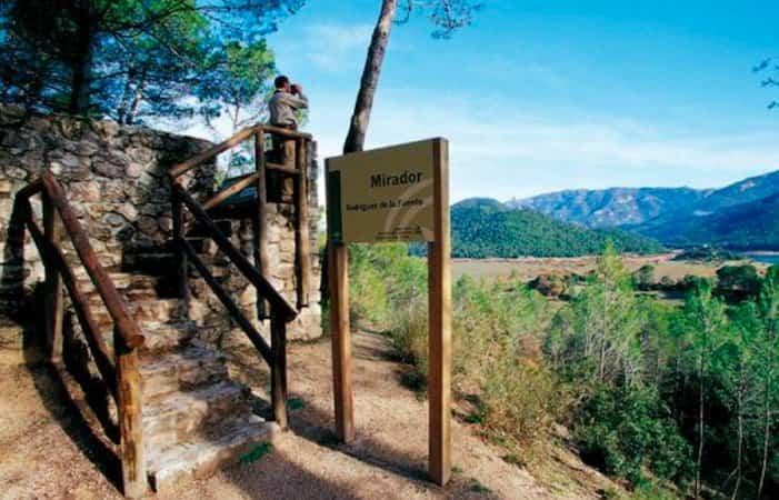 Familienwanderungen in der Natur: Ruta de Félix Rodríguez de la Fuente in Jaén