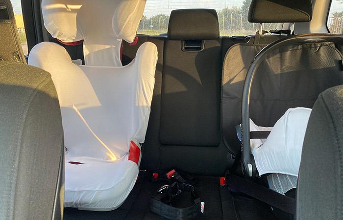 Bezüge für Kindersitze. Zubehör für das Auto