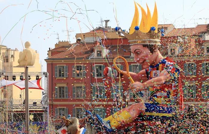 Parade beim Karneval von Nizza