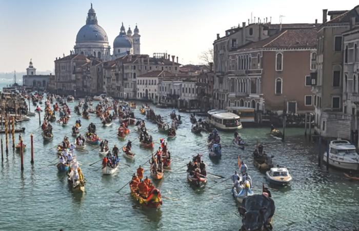 Karneval mit Kindern: Venedig, Gondelparade