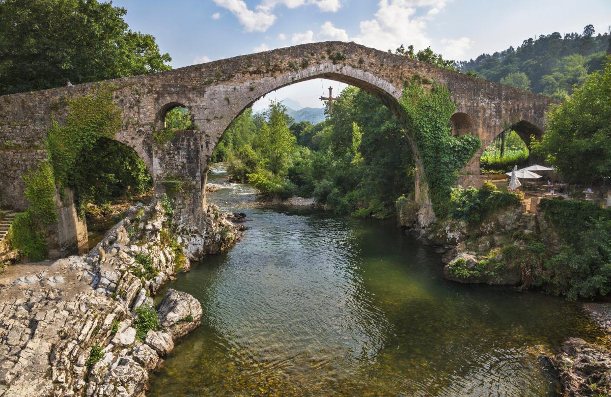 Brücke von Cangas de Onís