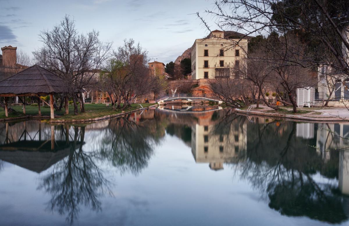 Lago termal de Alhama de Aragón termas naturais da Espanha