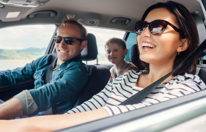 Wortspiele, damit das Reisen im Auto keine Qual ist