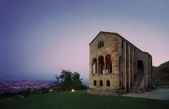 Santa María del Naranco | Kulturelles Erbe Spaniens