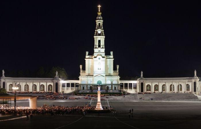 Foto der Erscheinungskapelle von Fátima meistgesucht von Spaniern