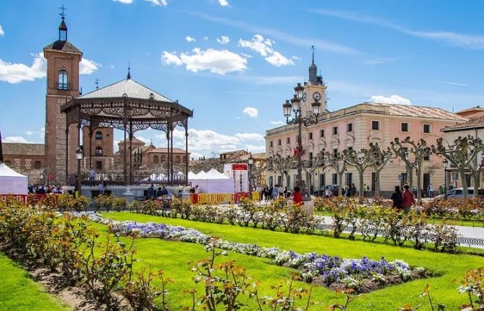 Plaza de Cervantes, Alcalá de Henares. Städte und Stadtteile Spaniens, die zum UNESCO-Weltkulturerbe gehören