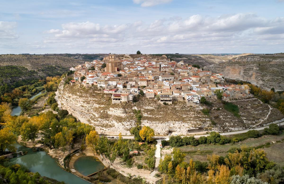 jorquera albacete povoados com vista para o abismo