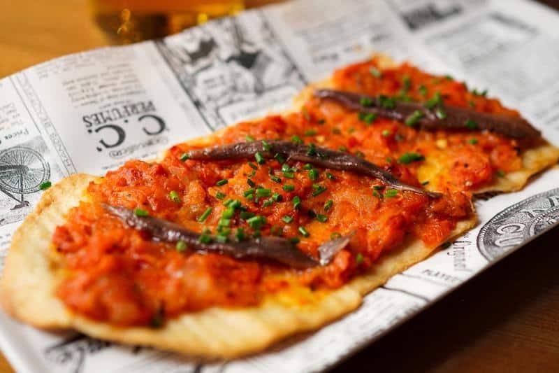 coca escalivada anchoas restaurantes de Mallorca