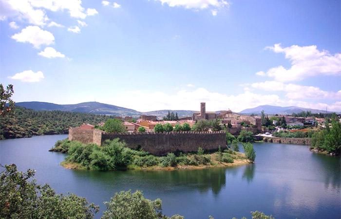 10 Pueblos bonitos de Espanha que duplicam seu encanto no Natal