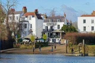 The White Swan in Twickenham