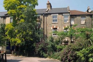 Opposite the surprisingly leafy network of streets just south of Vauxhall station youll find this little garden opposite...