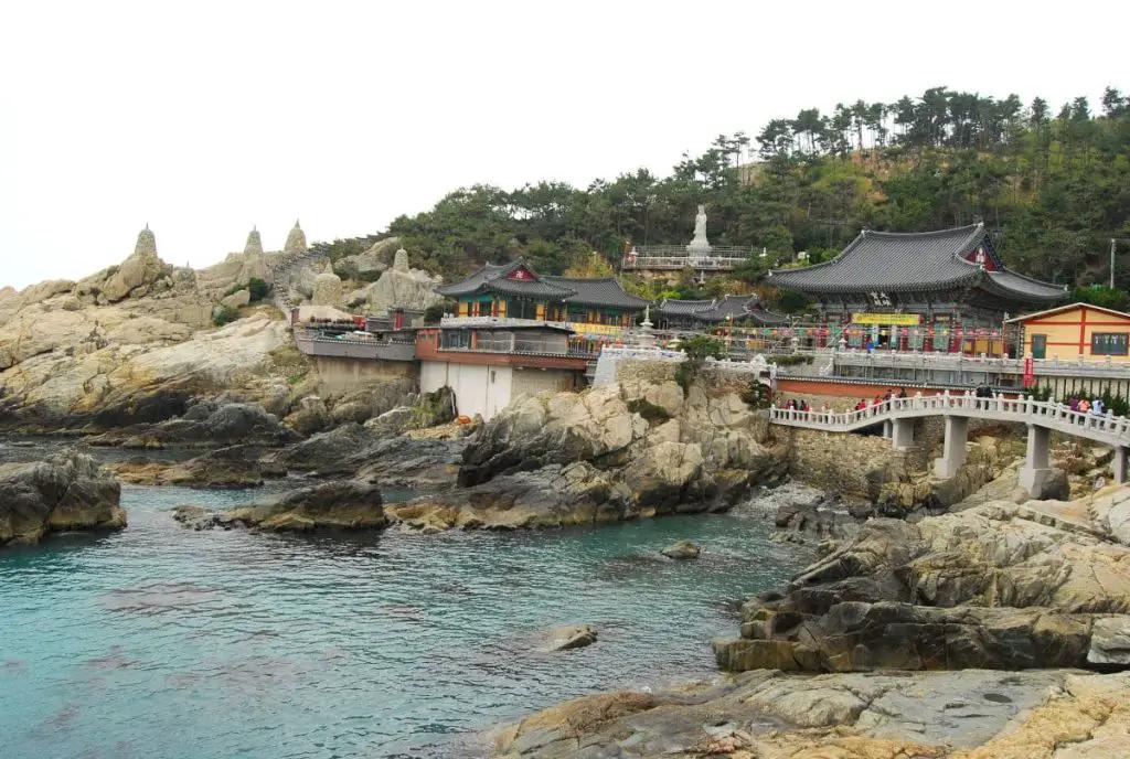templo haedong yonggungsa de busan en corea del sur